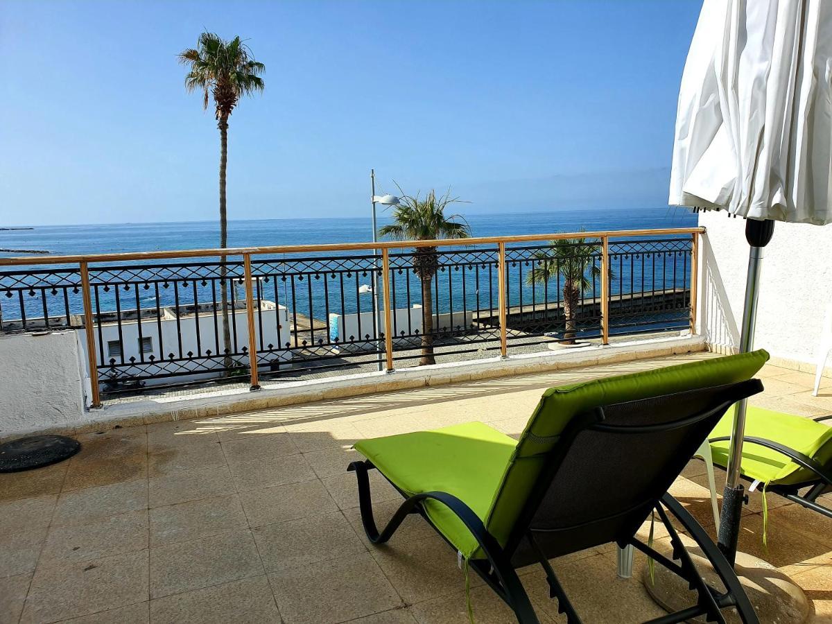 Paphos Poseidon 51 - Beachfront Two Bedroom Apartment מראה חיצוני תמונה